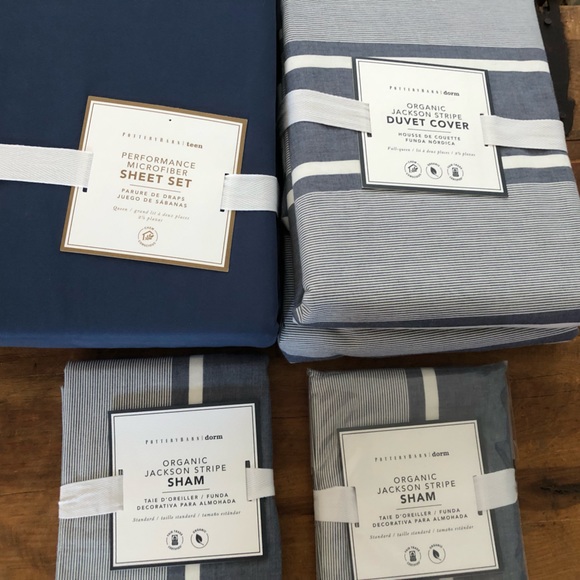 Pottery barn teen bedding
